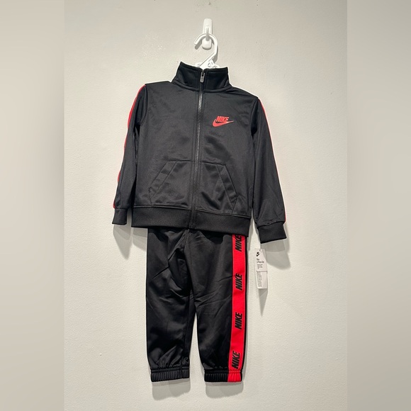 Nike Baby Boy's Sportswear Track Suit Tricot Two-Piece Set - Picture 7 of 10